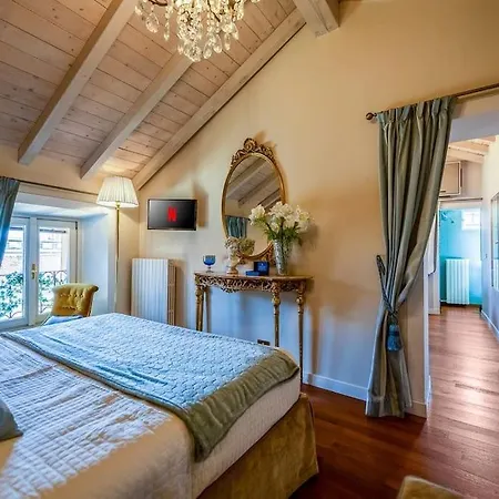 Duomo - Prestigious Penthouse With Panoramic View Lägenhet
